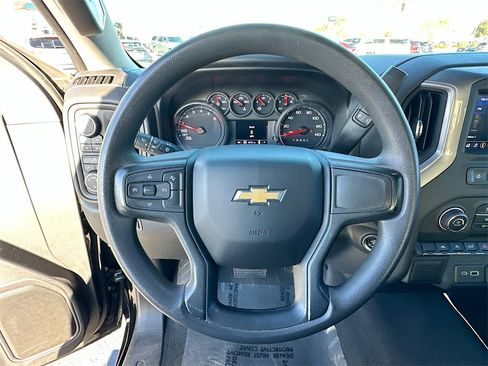 Certified 2022 Chevrolet Silverado 1500 Custom image 11
