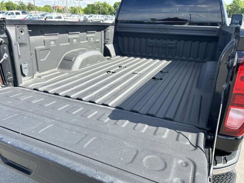 Used 2021 GMC Sierra 2500 4x4 Crew Cab w/ Gooseneck/5TH Wheel Package image 15