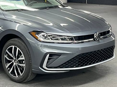 New 2026 Volkswagen Jetta SE image 34