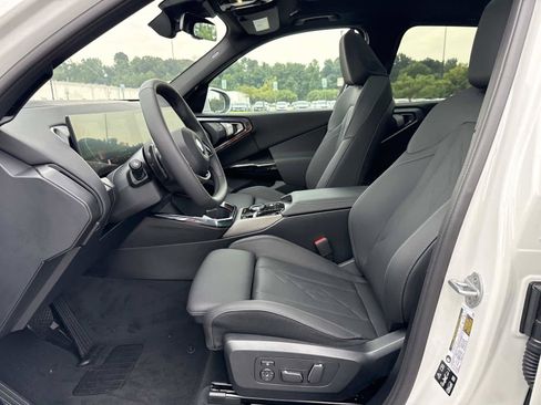 Used 2026 BMW X3 xDrive30i w/ Premium Package AWD/4WD image 13