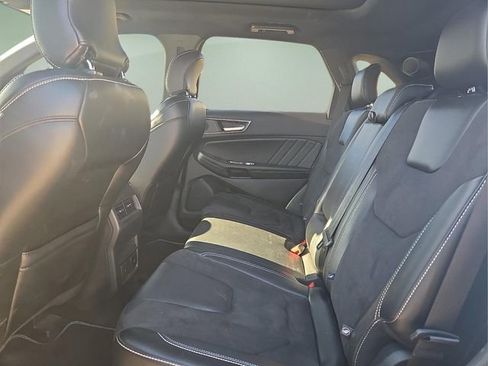 Used 2019 Ford Edge ST w/ Convenience Package image 11