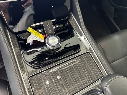 Used 2022 Jeep Wagoneer Series II w/ Premium Group I image 19