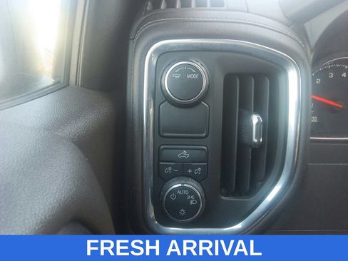 Used 2021 Chevrolet Silverado 1500 LT RWD image 30