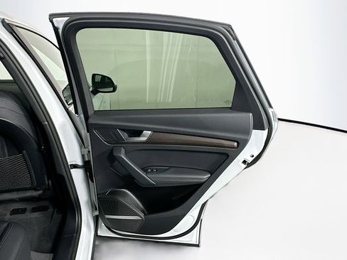 Used 2023 Audi Q5 2.0T Premium Plus image 30