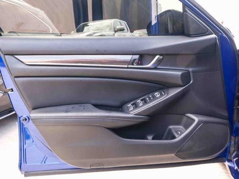 Used 2021 Honda Accord Sport image 19
