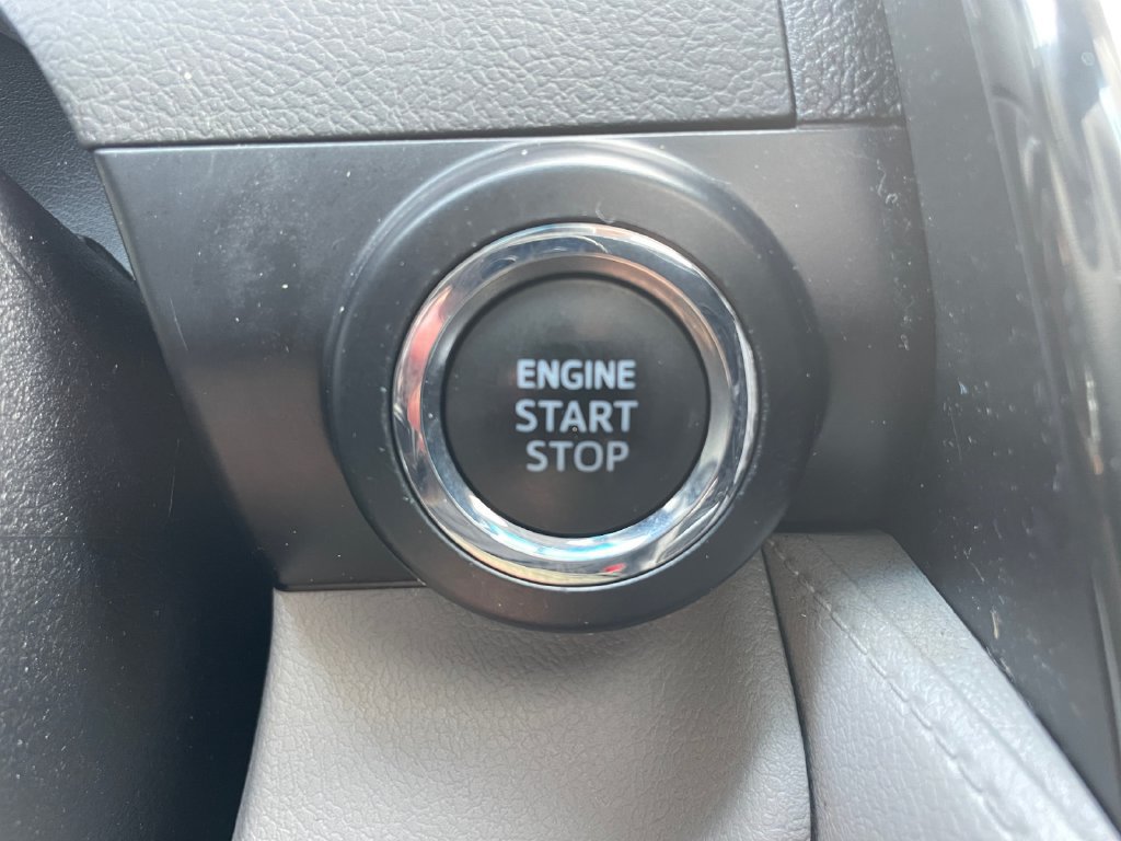 Used 2013 Toyota Camry XLE FWD image 37