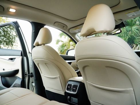 Used 2020 INFINITI QX50 Luxe w/ Navigation Package image 26