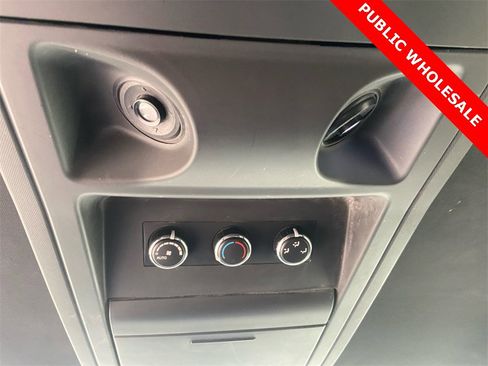 Used 2012 Dodge Grand Caravan R/T image 27