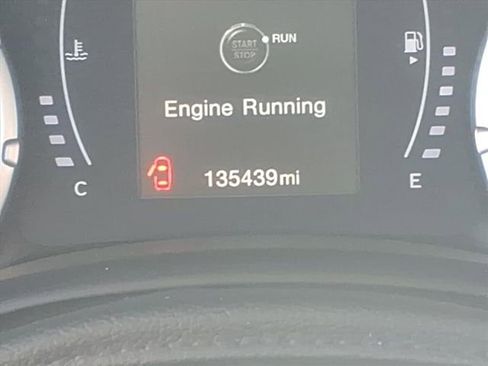 Used 2018 Jeep Renegade Sport w/ Power & Air Group image 10