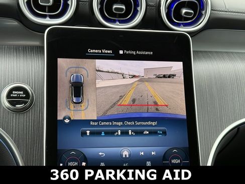 Used 2025 Mercedes-Benz GLC 350e 4MATIC image 10