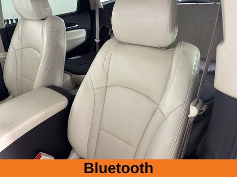 Used 2023 Buick Enclave Premium w/ Experience Buick Package image 9