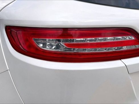 Used 2017 Lincoln MKC Select image 20