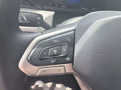 Certified 2025 Volkswagen Taos S FWD image 8