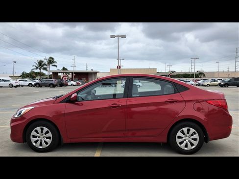 Used 2015 Hyundai Accent GLS image 7