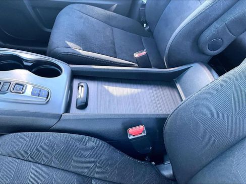 Used 2022 Honda Pilot Sport image 14