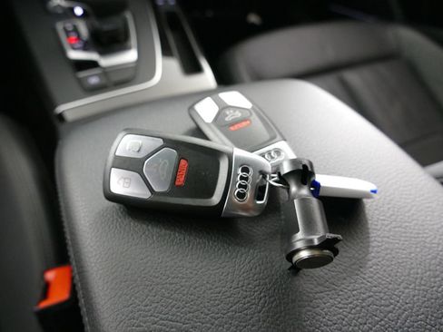 Used 2019 Audi Q5 Prestige AWD/4WD image 28