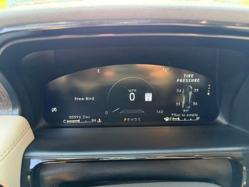 Used 2023 Lincoln Nautilus Reserve w/ Luxury Package AWD/4WD image 16