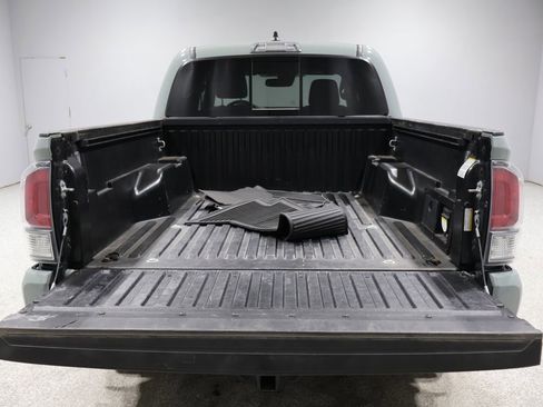 Certified 2022 Toyota Tacoma TRD Sport image 5