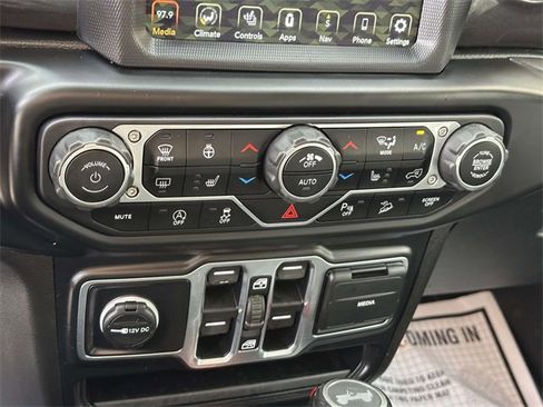 Certified 2020 Jeep Wrangler Unlimited Sahara image 36