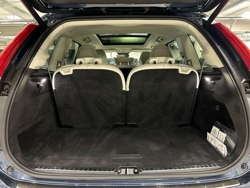 Certified 2024 Volvo XC90 T8 Plus AWD/4WD image 27