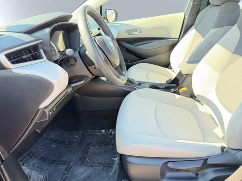 Used 2021 Toyota Corolla LE w/ Carpet Mat Package (TMS) image 7