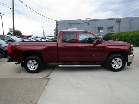 Used 2017 Chevrolet Silverado 1500 LT w/ True North Edition AWD/4WD image 6