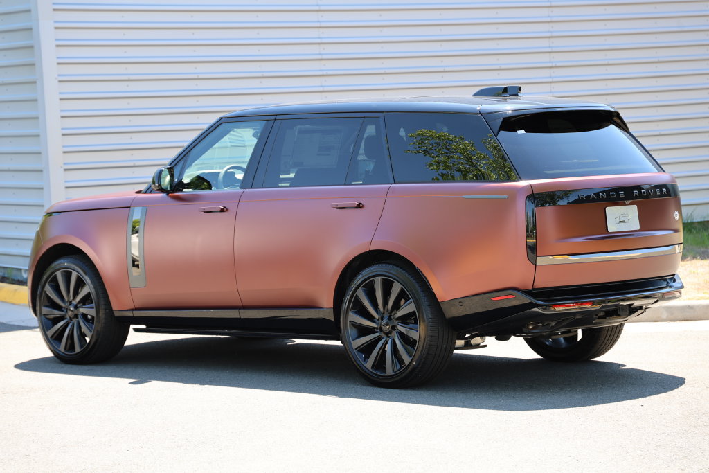 New 2026 Land Rover Range Rover SV AWD/4WD image 6