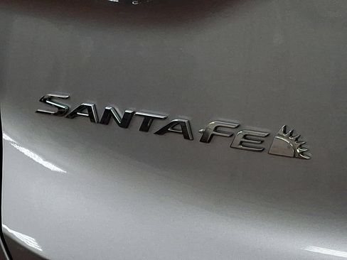 Used 2020 Hyundai Santa Fe SE AWD/4WD image 29