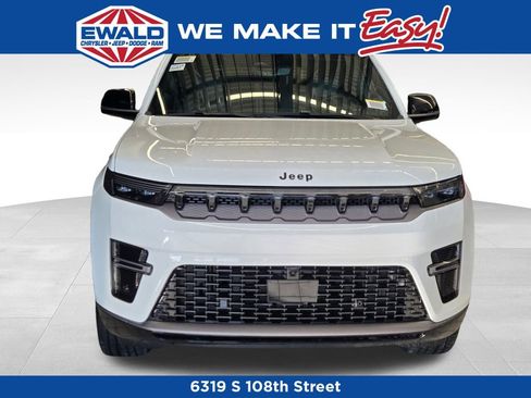 New 2026 Jeep Grand Wagoneer Limited image 17