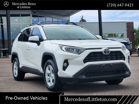 Used 2020 Toyota RAV4 XLE w/ All Weather Liner Package FWD image 3