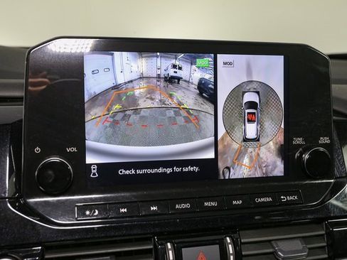 Used 2023 Nissan Pathfinder SL w/ SL Premium Package image 26