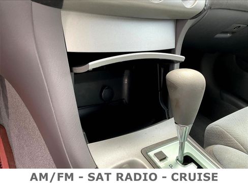 Used 2004 Toyota Solara SE FWD image 16