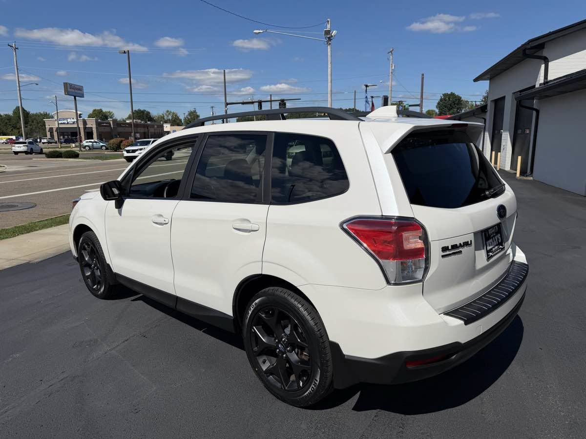Used 2018 Subaru Forester 2.5i Premium w/ Popular Package #2 AWD/4WD image 3
