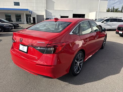 Certified 2024 Honda Civic Touring image 5