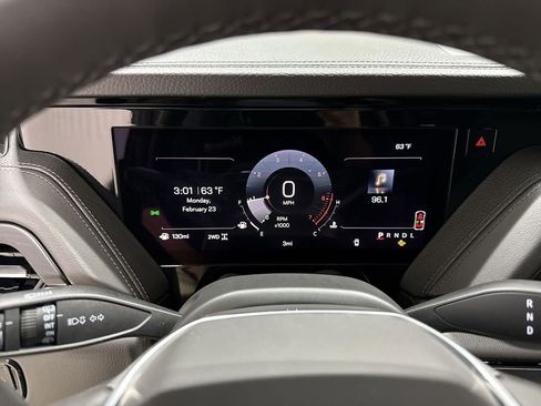 New 2026 GMC Yukon Denali w/ Sun & Power Step Package image 11