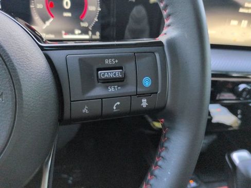 Used 2025 Nissan Kicks SR FWD image 23