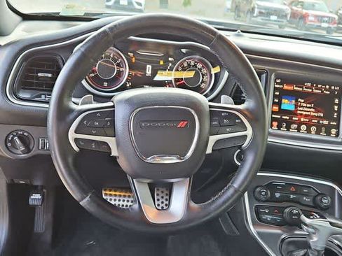 Used 2015 Dodge Challenger SXT Plus RWD image 20