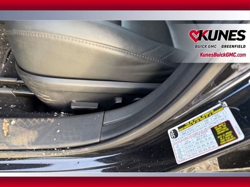 Used 2024 MAZDA MAZDA3 s FWD image 9