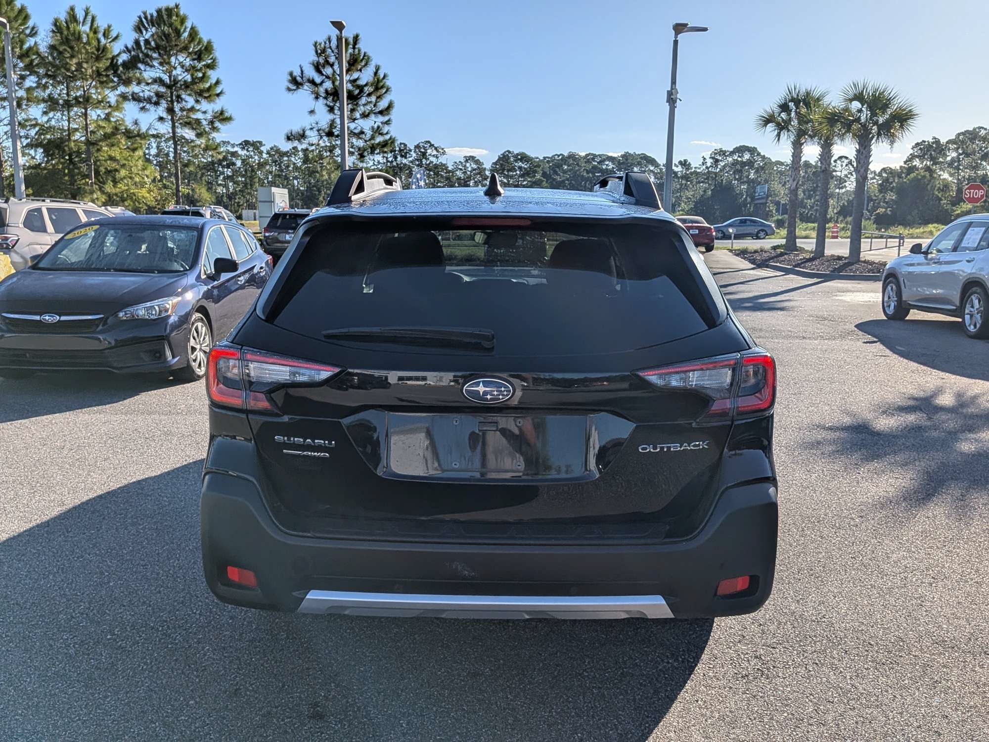 Used 2025 Subaru Outback Limited AWD/4WD image 5