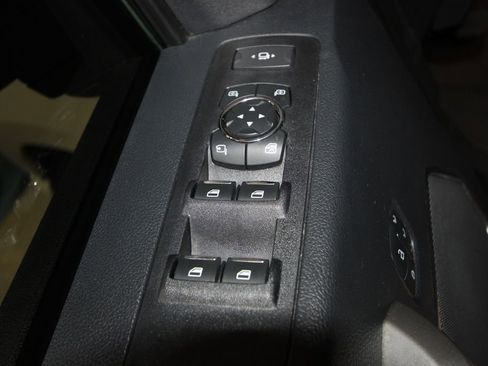 Used 2022 Ford F250 Lariat w/ Lariat Ultimate Package image 6