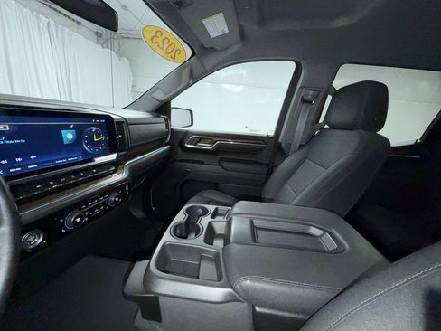 Used 2023 Chevrolet Silverado 1500 LT AWD/4WD image 22
