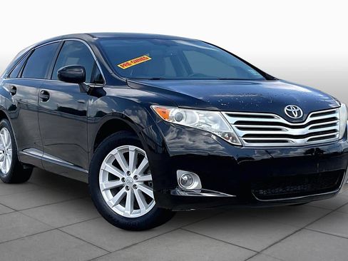 Used 2011 Toyota Venza w/ Leather Pkg FWD image 2