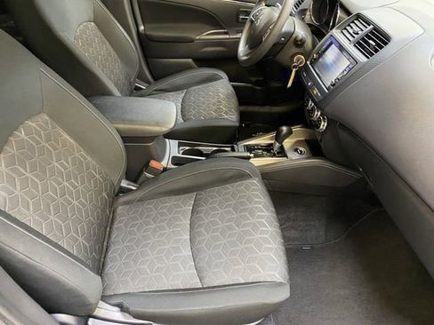 Used 2025 Mitsubishi Outlander Sport ES AWD/4WD image 23