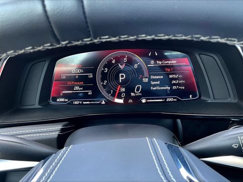 Used 2025 Chevrolet Corvette Stingray Coupe w/ 1LT RWD image 16