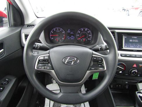 Used 2022 Hyundai Accent SE image 10