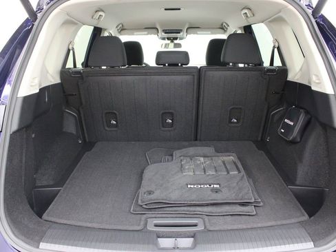 Used 2026 Nissan Rogue SV FWD image 28