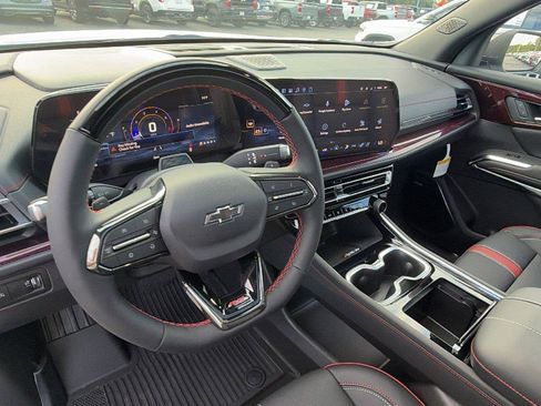 New 2027 Chevrolet Traverse RS w/ LPO, Floor Liner Package FWD image 4