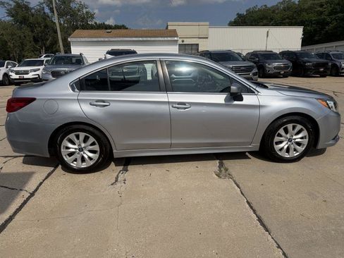 Used 2017 Subaru Legacy 2.5i Premium AWD/4WD image 7