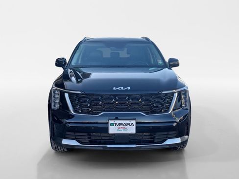 Used 2024 Kia Sorento S image 9
