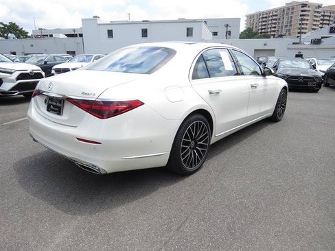 Certified 2023 Mercedes-Benz S 500 4MATIC image 4